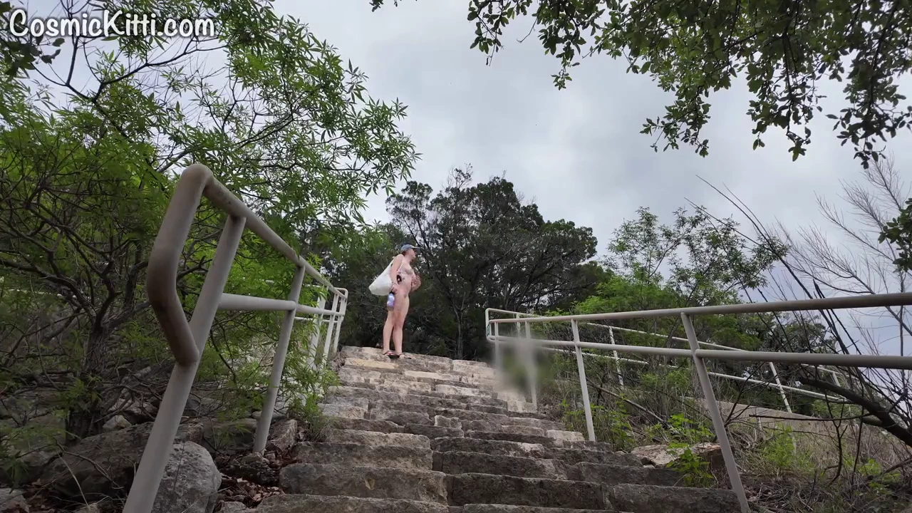 Solo debut at the nude beach: self-exploration and temptation porn video